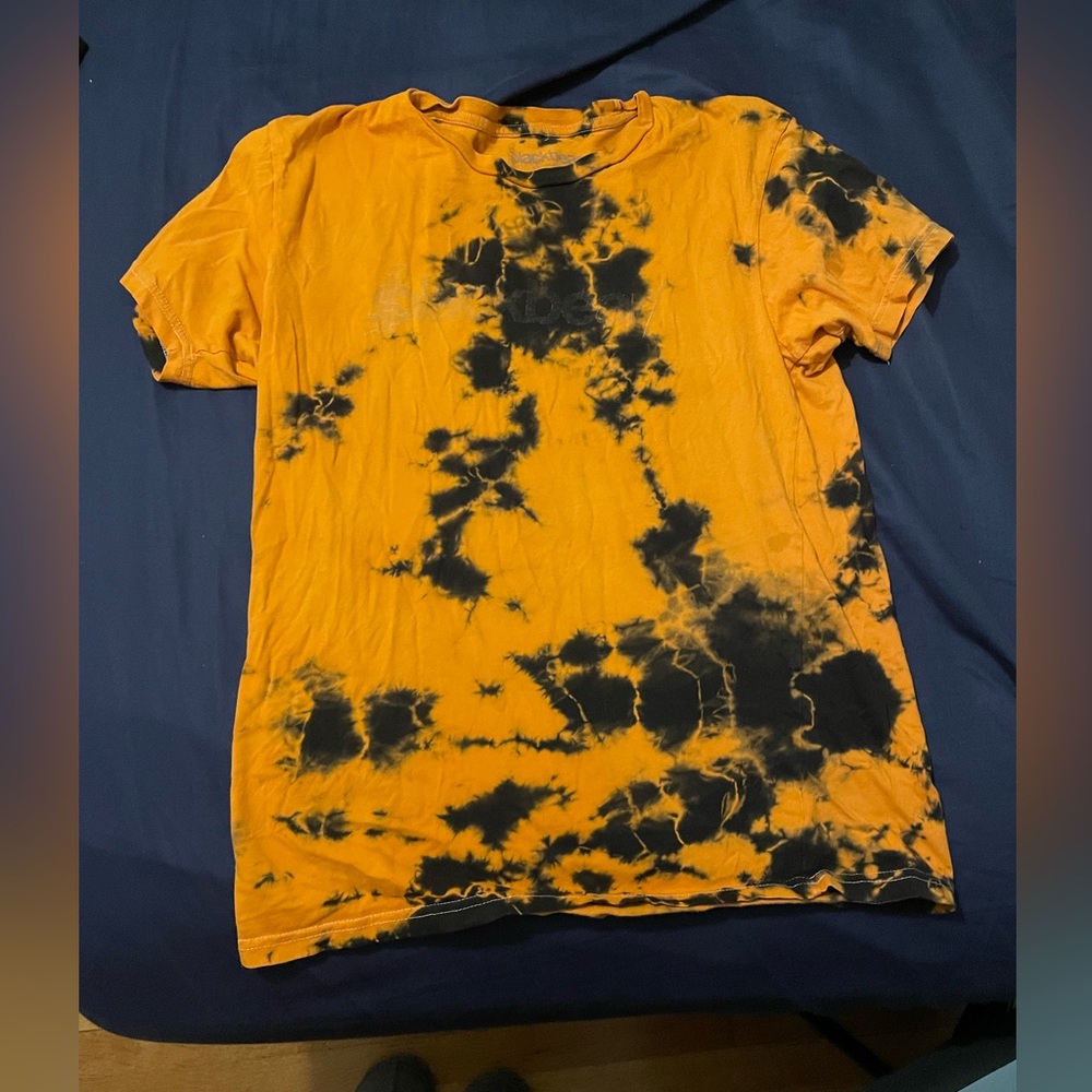 Orange and black blackbear t shirt